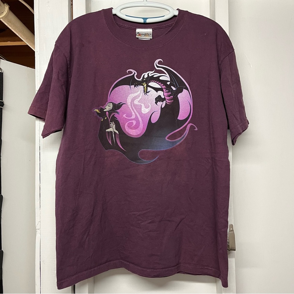 Vintage 90’s Disney Villains Maleficent Snow White Graphic T-shirt Size Large
